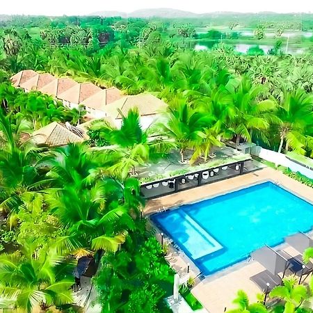 Hotel Green Garden Тринкомали Экстерьер фото