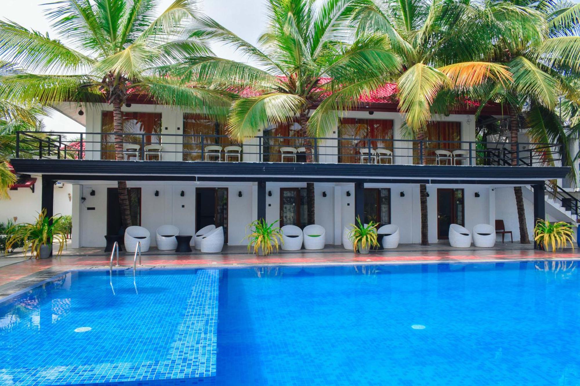 Hotel Green Garden Тринкомали Экстерьер фото